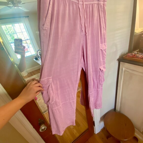 Old Navy Women's Wide Leg Drawstring Cargo Pants in Clary Sage [XL] - Picture 3 of 6